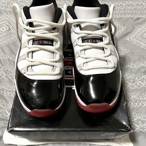 Jordan 11 Low Bred Sz 10